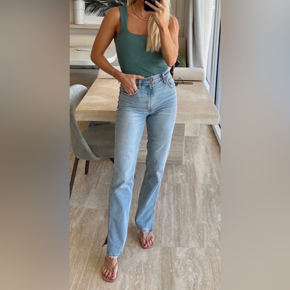 Abercrombie 90’s straight ultra high rise split vent - Picture 4 of 4